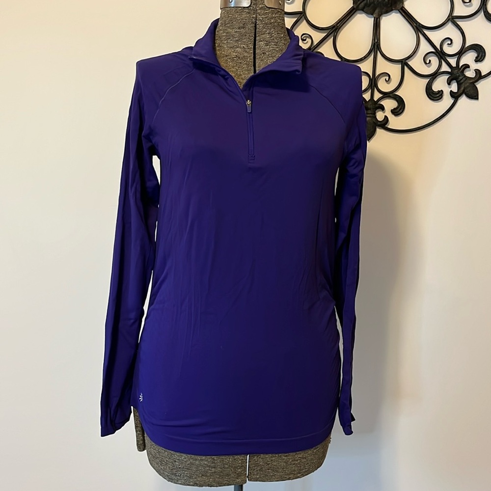 Athleta Momentum 1/2 zip, running outer layer, seamless, purple, M